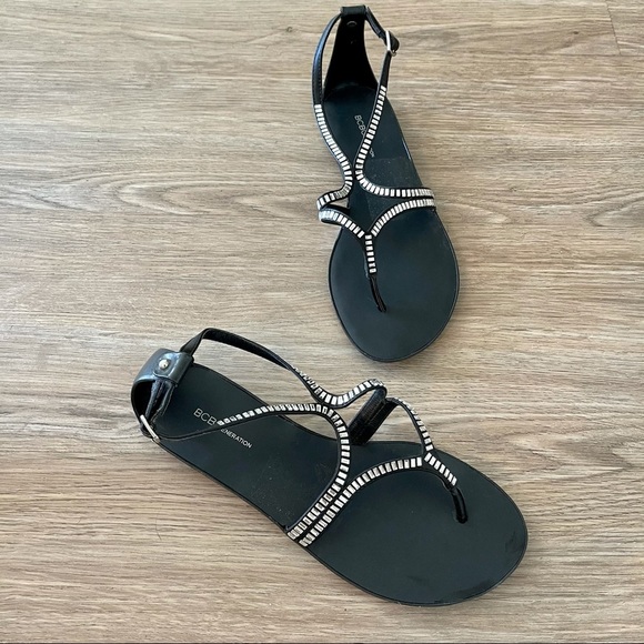 🆕 NWOT - BCBG Sandals - Picture 1 of 4